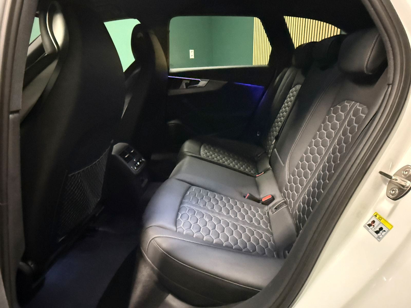 Audi RS4 2.9 TFSI quattro/AHK/Garantie2028/mtl.399 € — photo 14