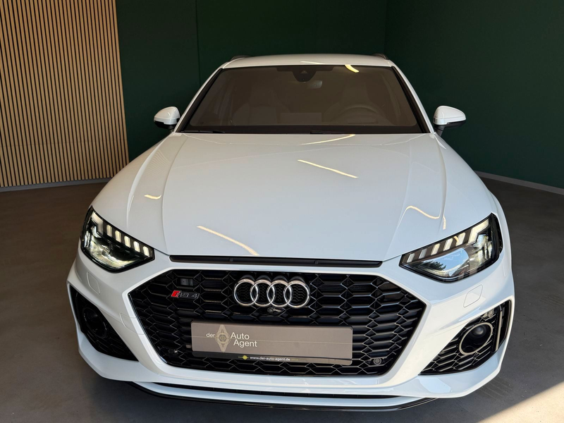 Audi RS4 2.9 TFSI quattro/AHK/Garantie2028/mtl.399 € — photo 4