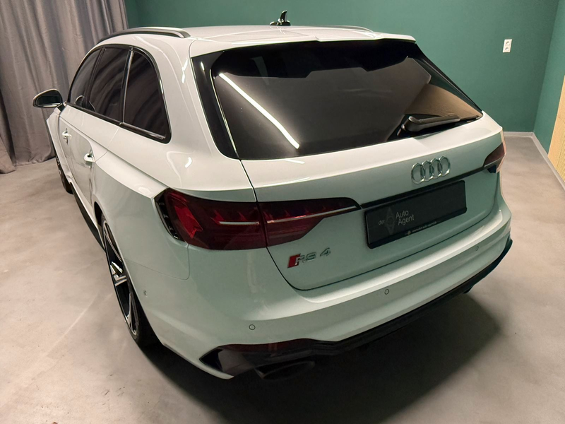 Audi RS4 2.9 TFSI quattro/AHK/Garantie2028/mtl.399 € — photo 3