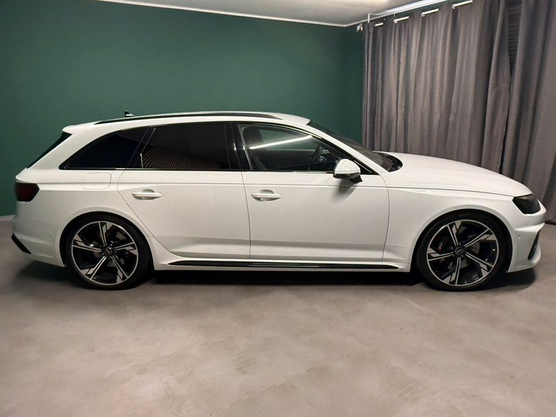 Audi RS4 2.9 TFSI quattro/AHK/Garantie2028/mtl.399 € — photo 7