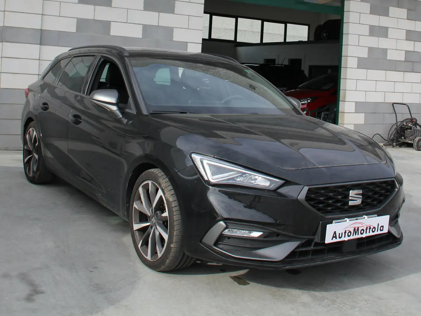 SEAT Leon 2.0 tdi FR 115cv Gris - 1