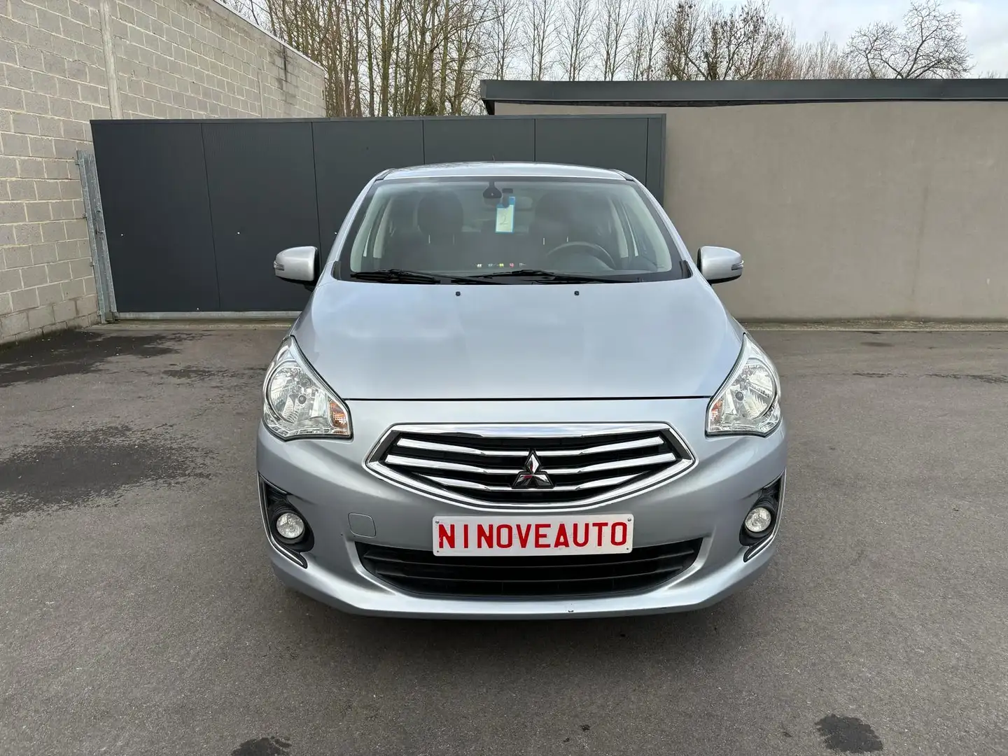 Mitsubishi Attrage 1.2i ClearTec Intense*AUTOMAAT*AIRCO*47000KM Grau - 1