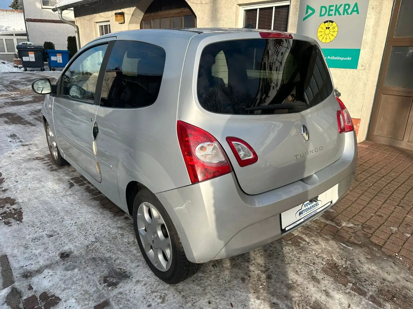 Renault Twingo Dynamique*PANO*KLIMAAUT.*TÜV NEU* Silber - 2