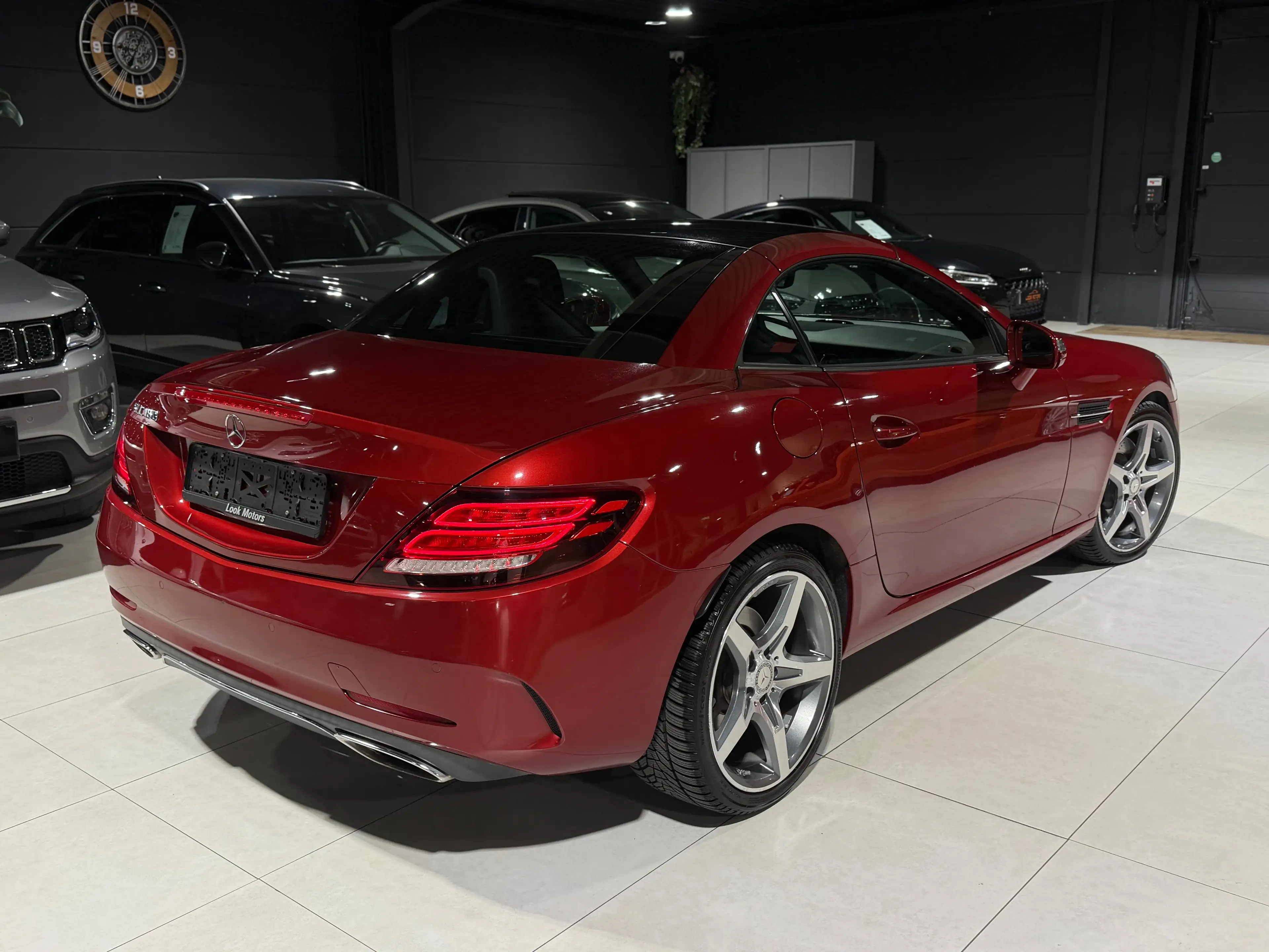 Mercedes-Benz SLC 180 PACK AMG AUTOMATIQUE 9G-TRONIC CUIR NAVIGATION PANO LED FULL FULL — photo 5