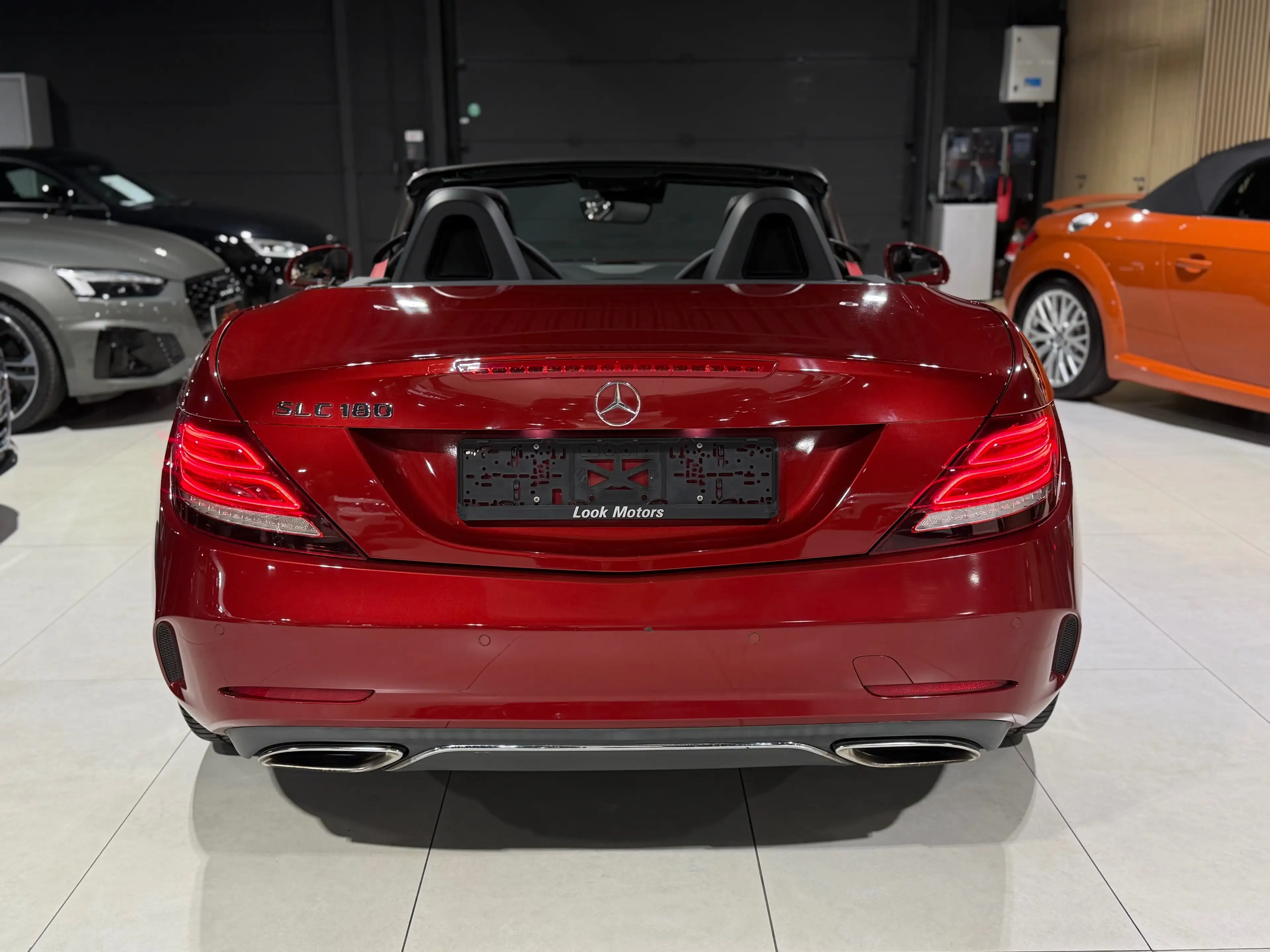 Mercedes-Benz SLC 180 PACK AMG AUTOMATIQUE 9G-TRONIC CUIR NAVIGATION PANO LED FULL FULL — photo 6