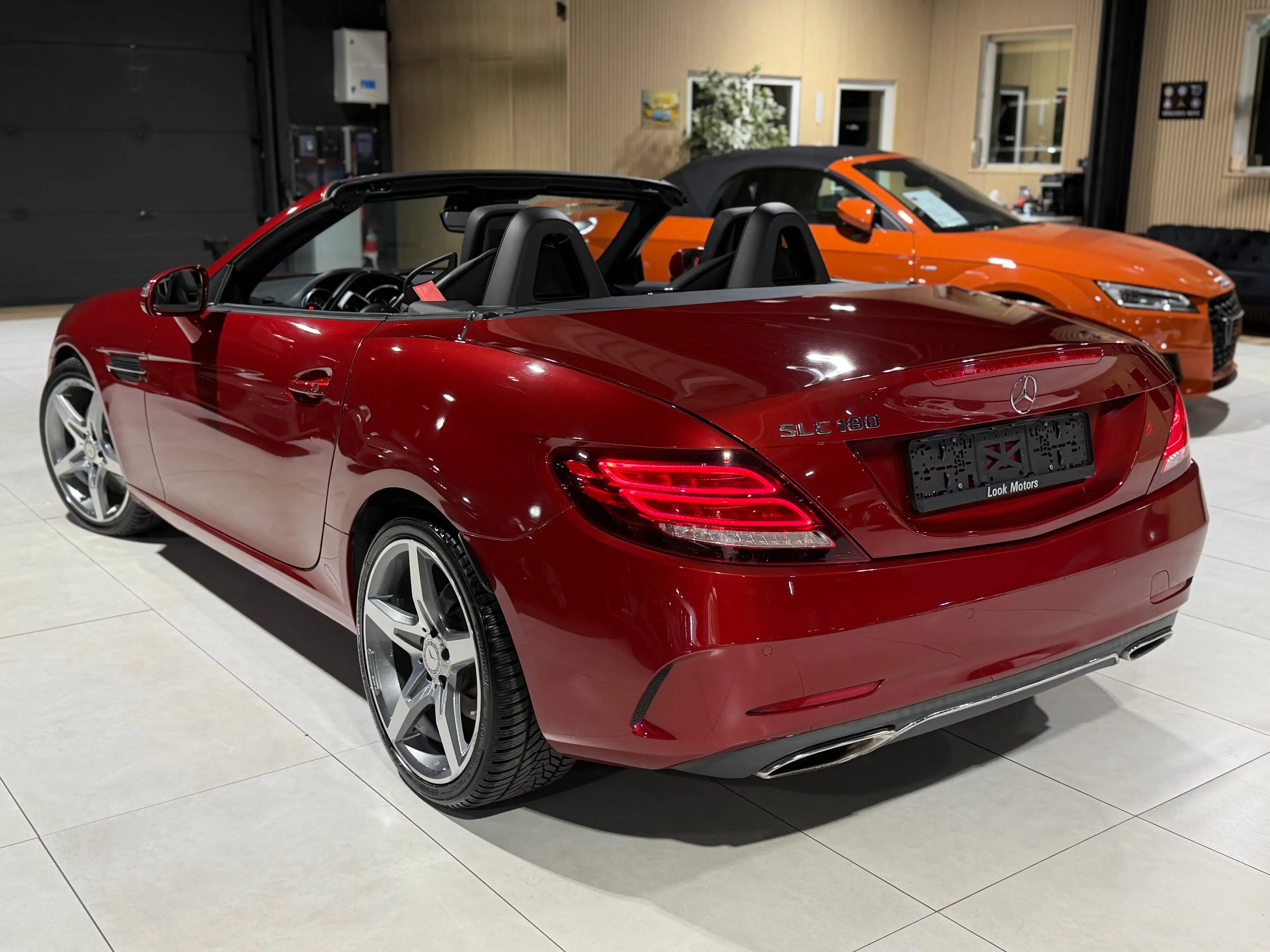 Mercedes-Benz SLC 180 PACK AMG AUTOMATIQUE 9G-TRONIC CUIR NAVIGATION PANO LED FULL FULL — photo 7