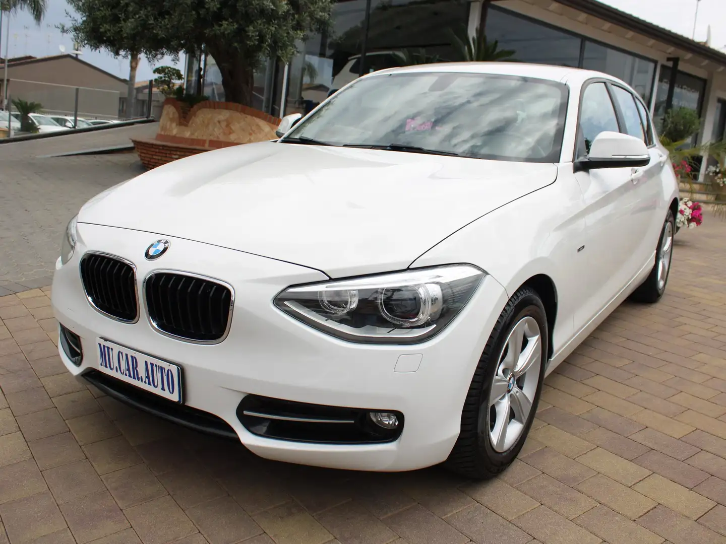 BMW 116 116d 5p Sport Blanc - 1