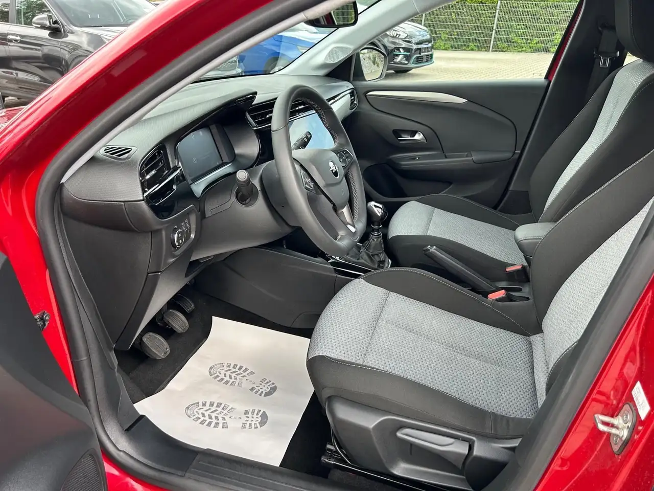 Opel Corsa 1.2i°LED°Kamera°100 PS°Winterpaket° — Vehicle gallery 10