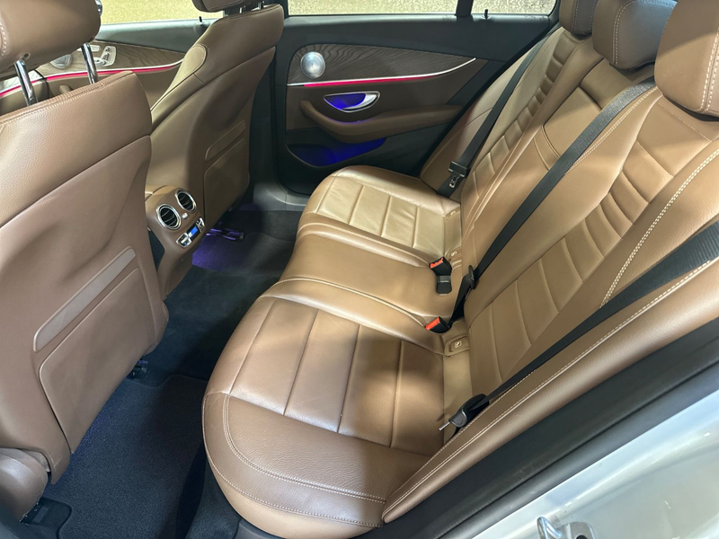 Mercedes-Benz E 400 d 4Matic * ACC *360° * AHK* LUFT * — photo 9