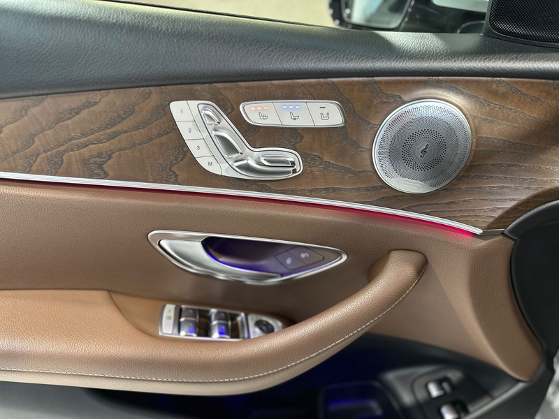 Mercedes-Benz E 400 d 4Matic * ACC *360° * AHK* LUFT * — photo 14