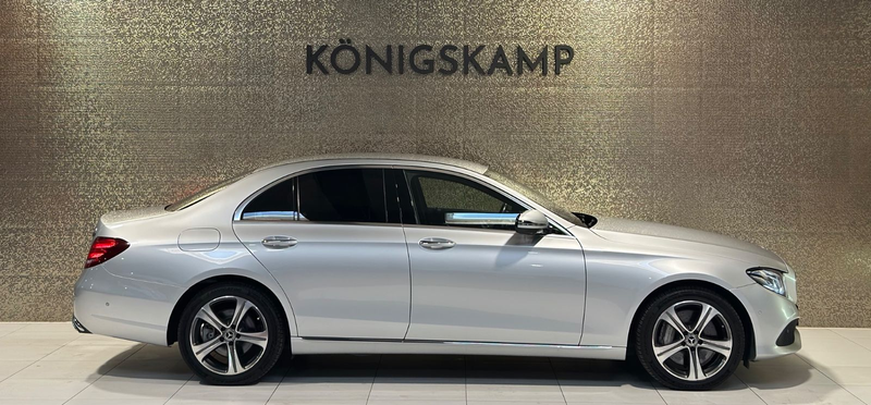 Mercedes-Benz E 400 d 4Matic * ACC *360° * AHK* LUFT * — photo 2