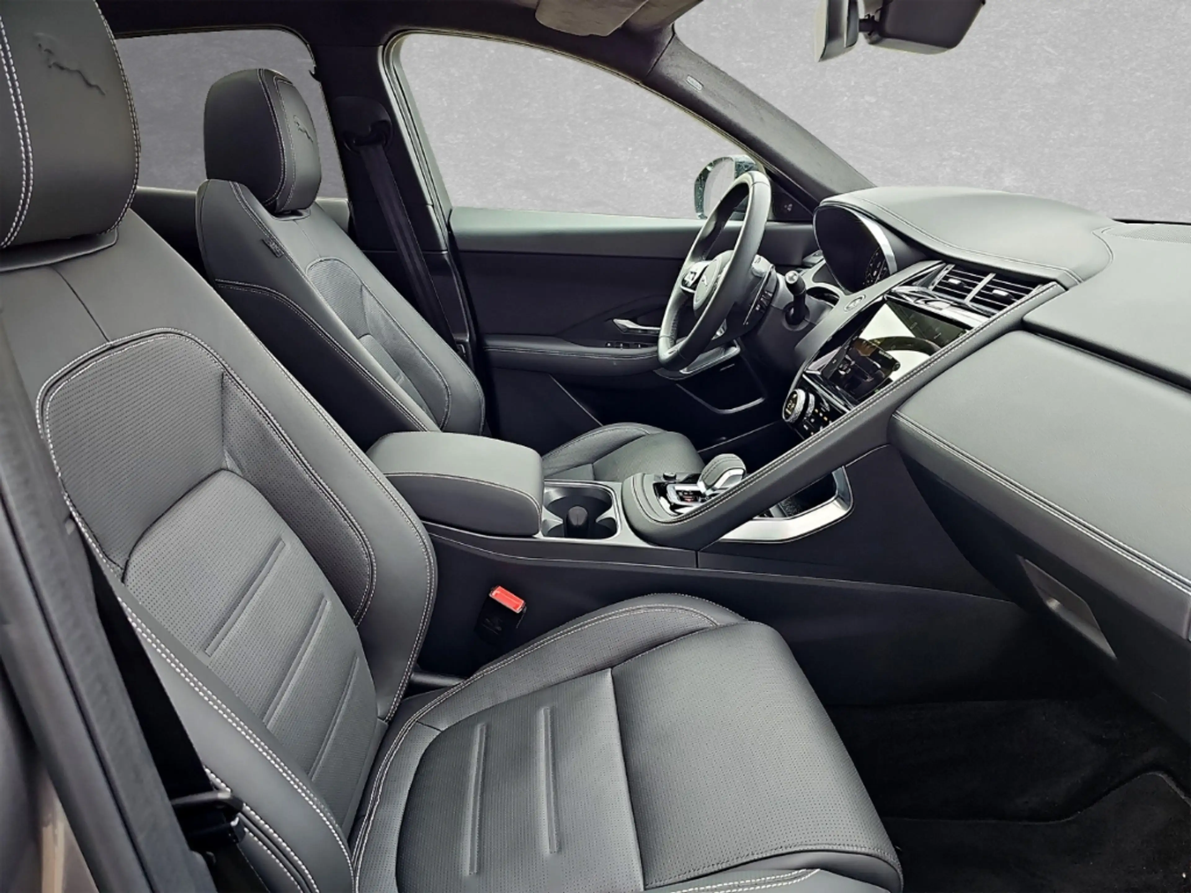 Jaguar E-Pace D200 AWD R- Dynamic HSE — photo 3