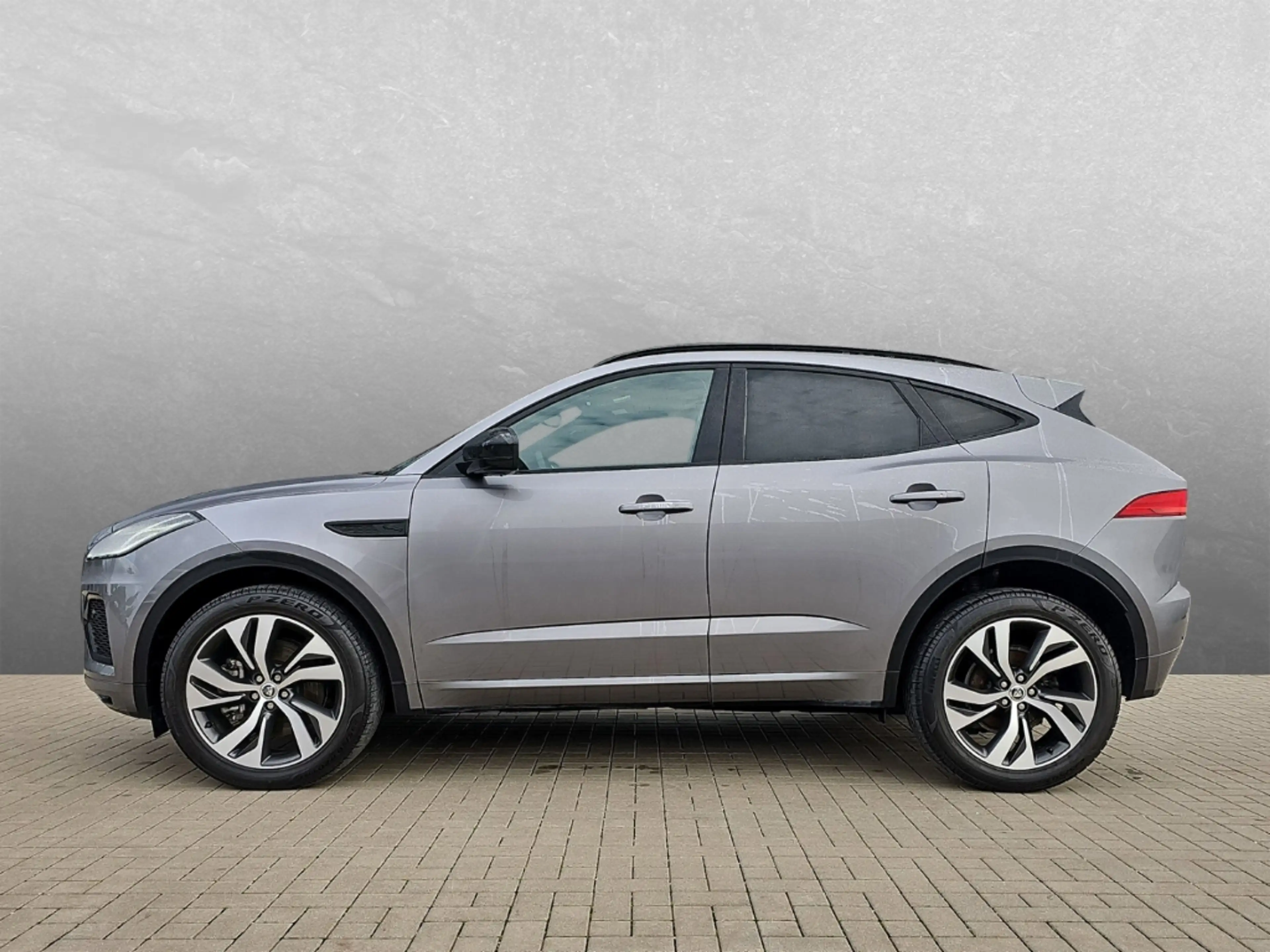 Jaguar E-Pace D200 AWD R- Dynamic HSE — photo 6