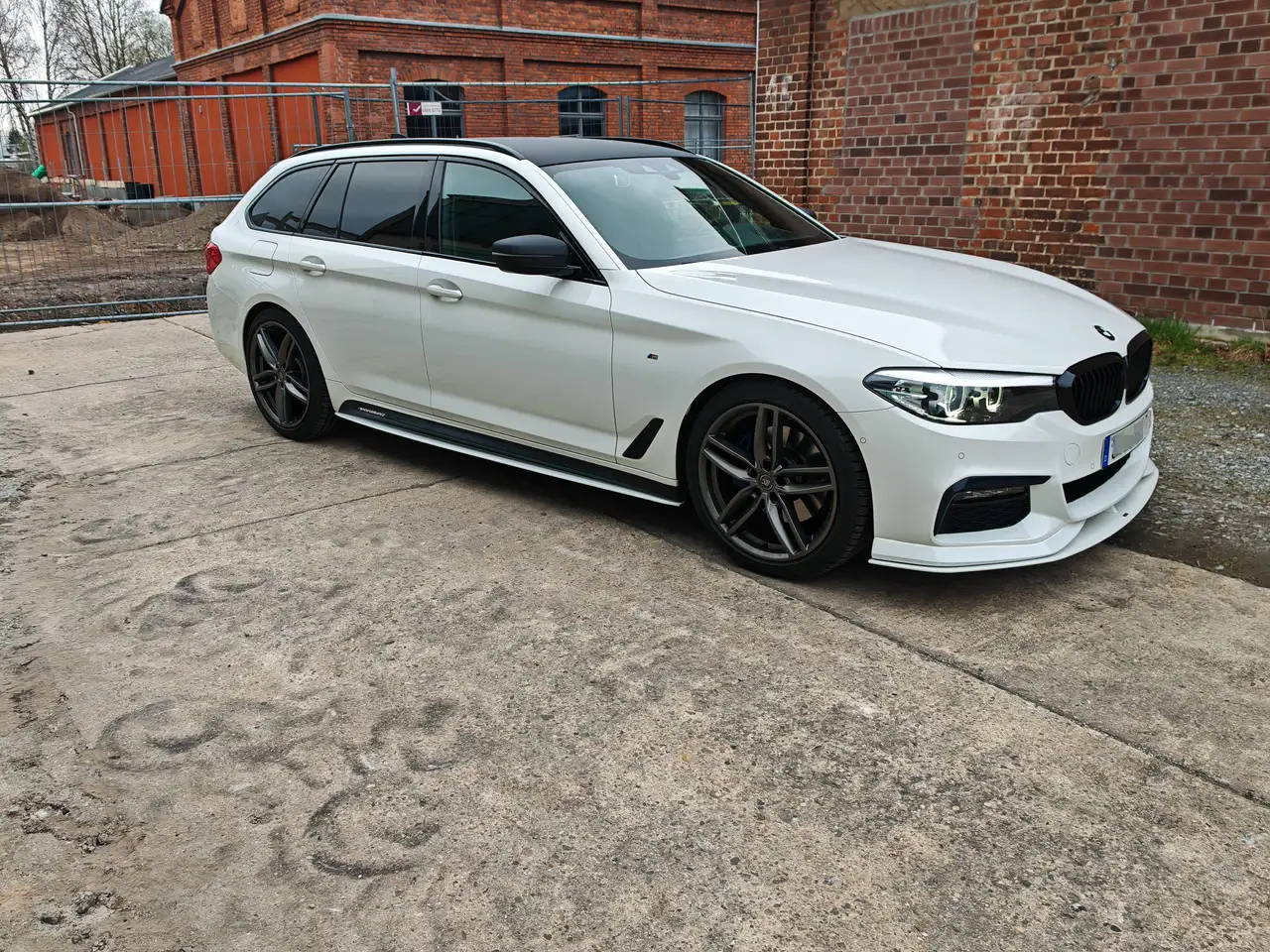 BMW 530