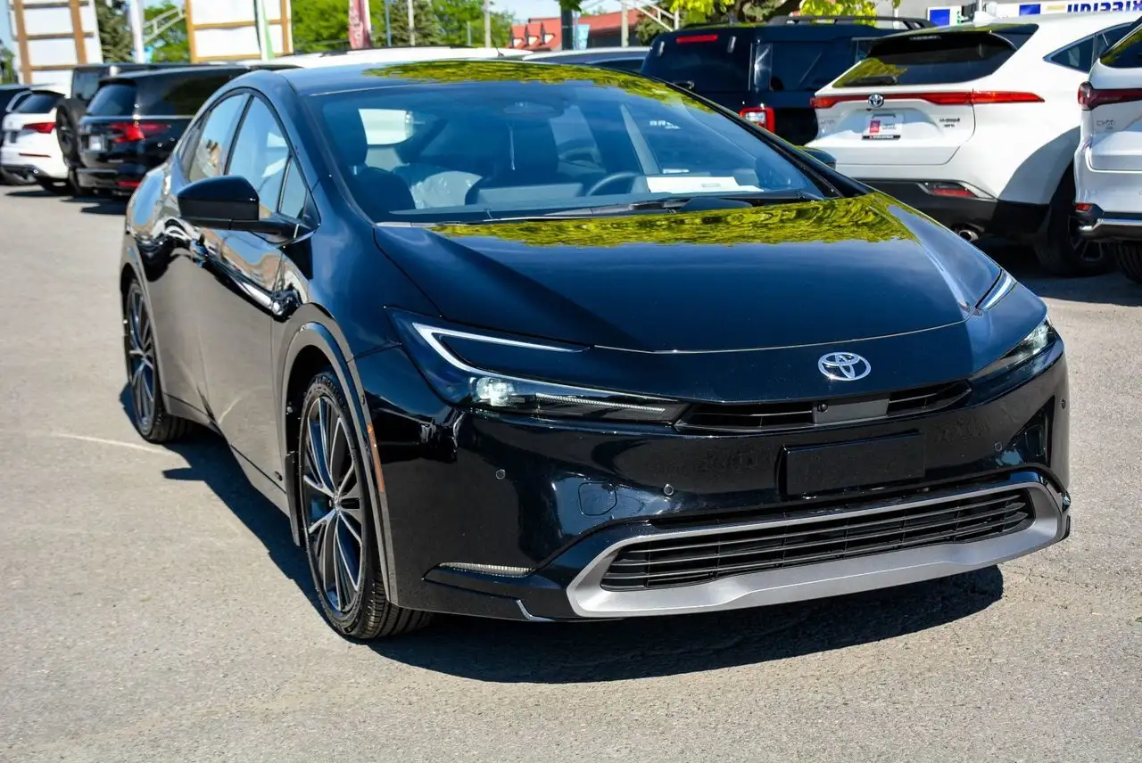 Toyota Prius снимка Toyota Prius