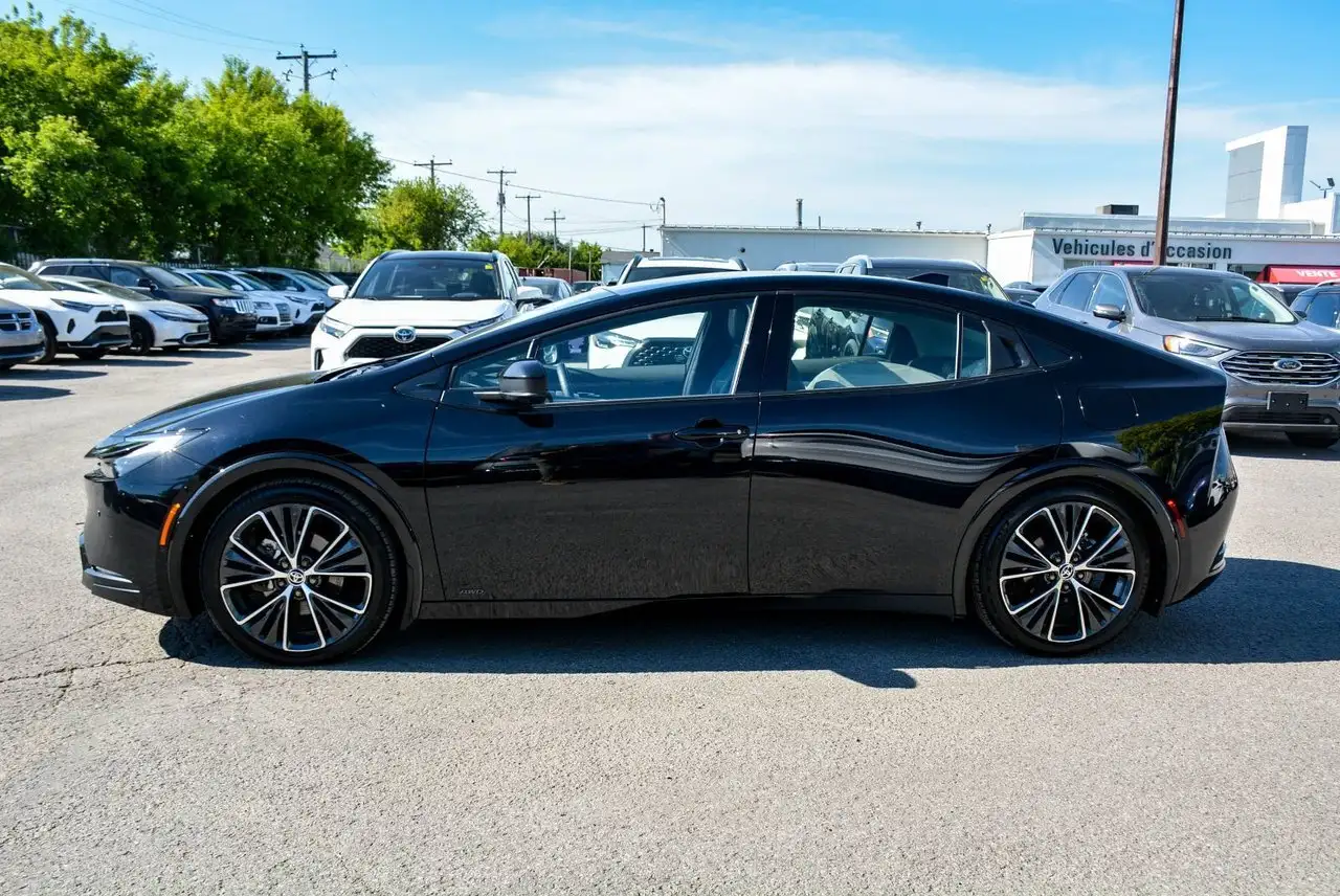 Toyota Prius снимка Toyota Prius