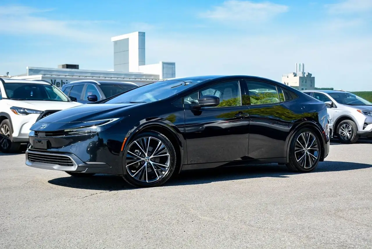 2025 Toyota Prius