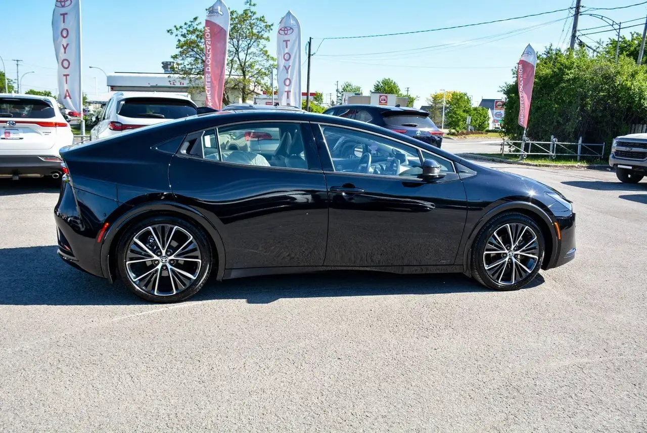Toyota Prius снимка Toyota Prius