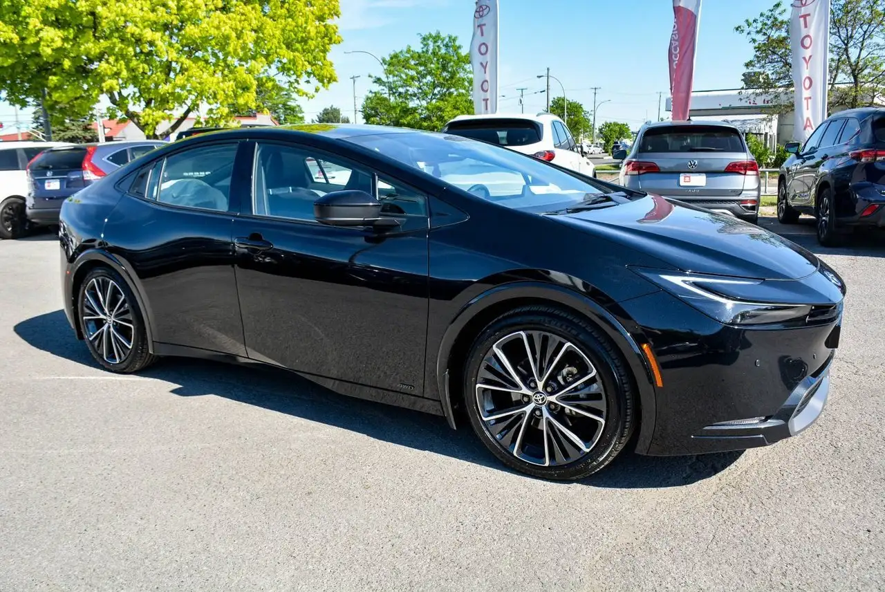 Toyota Prius снимка Toyota Prius
