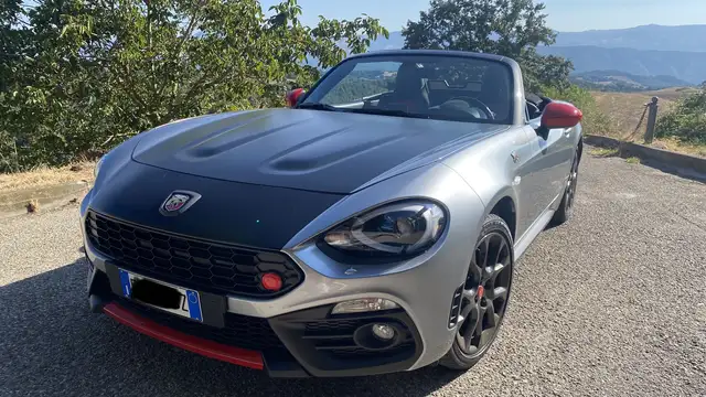 Abarth 124 Spider