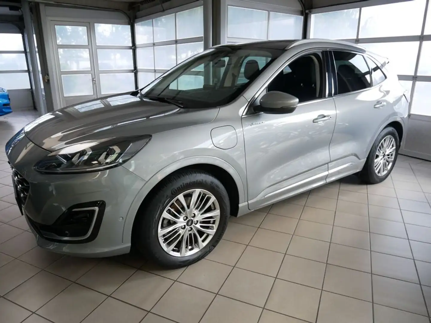 Ford Kuga Vignale Plug-In Hybrid Silber - 1