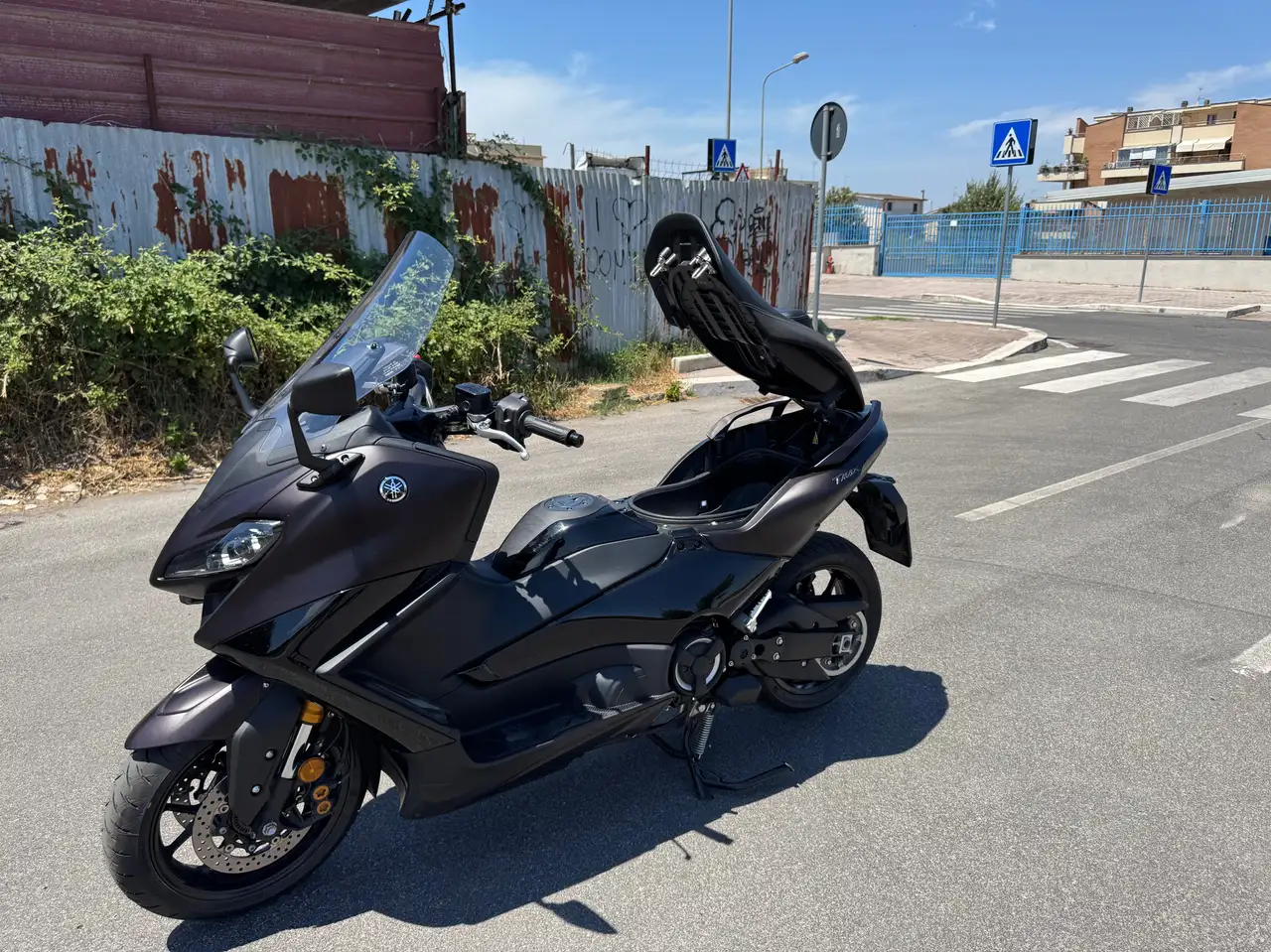 Yamaha Tmax 560