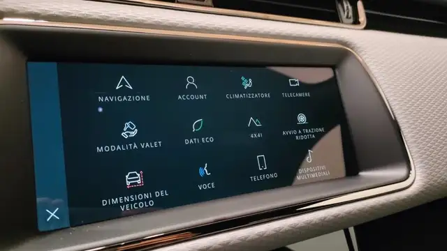 Land Rover Range Rover Evoque view 12