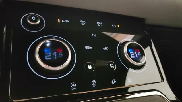 Land Rover Range Rover Evoque view 15