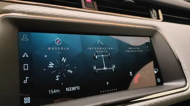 Land Rover Range Rover Evoque view 13