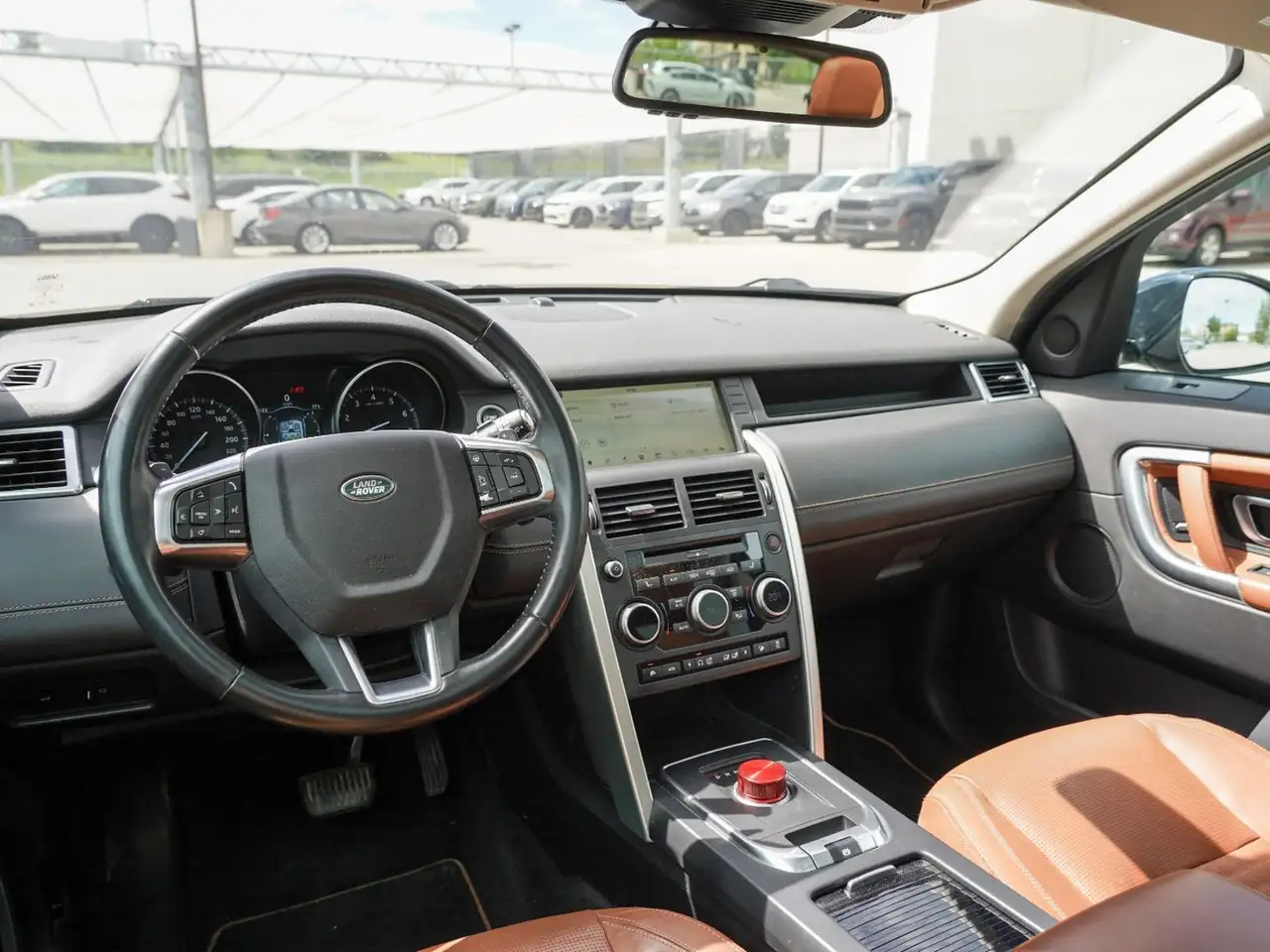 Land Rover Discovery Sport photo Land Rover Discovery Sport