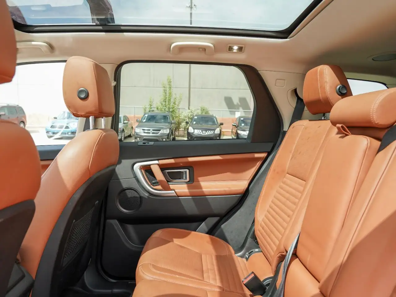 Land Rover Discovery Sport photo Land Rover Discovery Sport