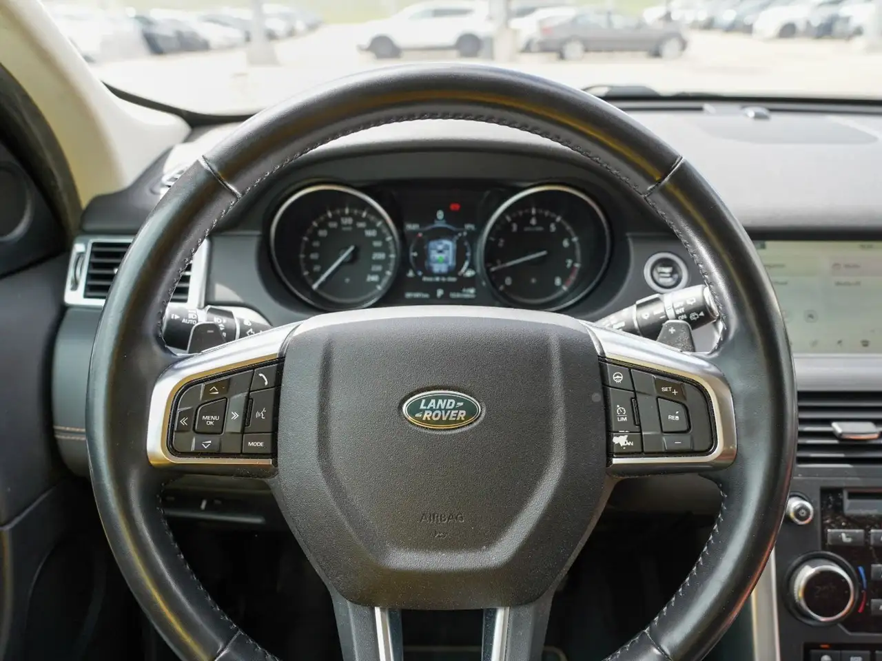 Land Rover Discovery Sport photo Land Rover Discovery Sport