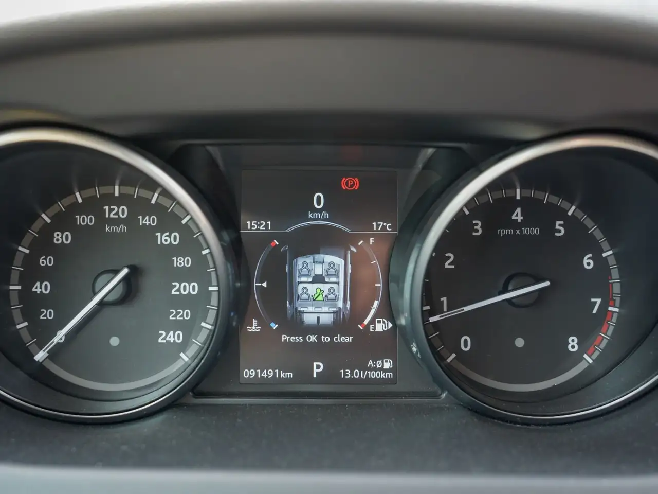 Land Rover Discovery Sport photo Land Rover Discovery Sport