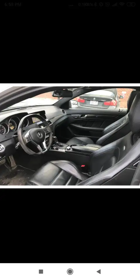 Mercedes-Benz C-Class снимка Mercedes-Benz C-Class