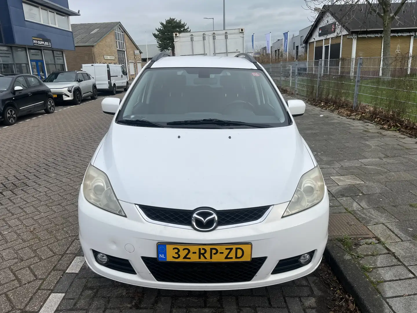 Mazda 5 1.8 Executive - Cilinder 1 Defect Wit - 2