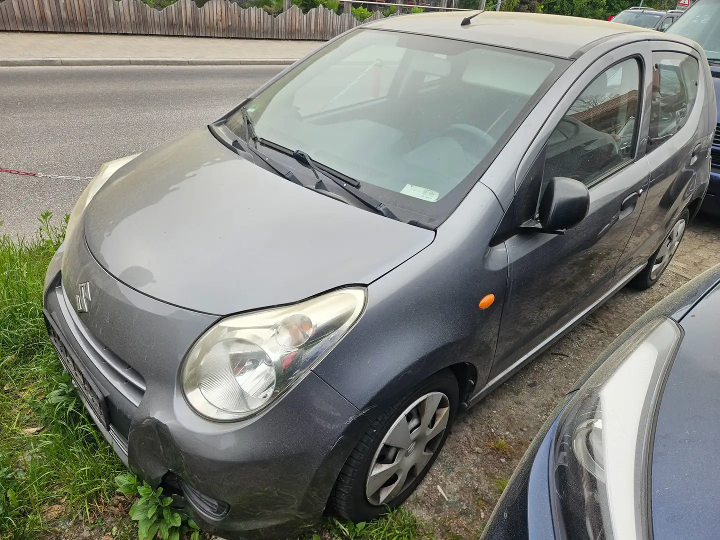 Suzuki Alto Alto 1,0 GL special GL KLIMA+TÜV!EURO5!TOP!!! Grau - 1