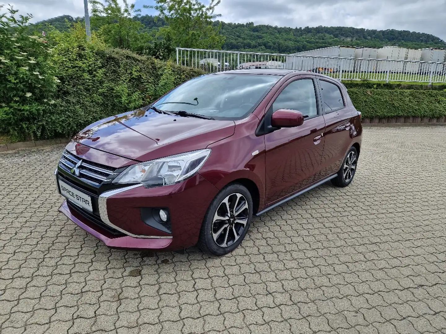 Mitsubishi Space Star Intro Edition+ 1.2 MIVEC ClearTec CVT Rot - 1