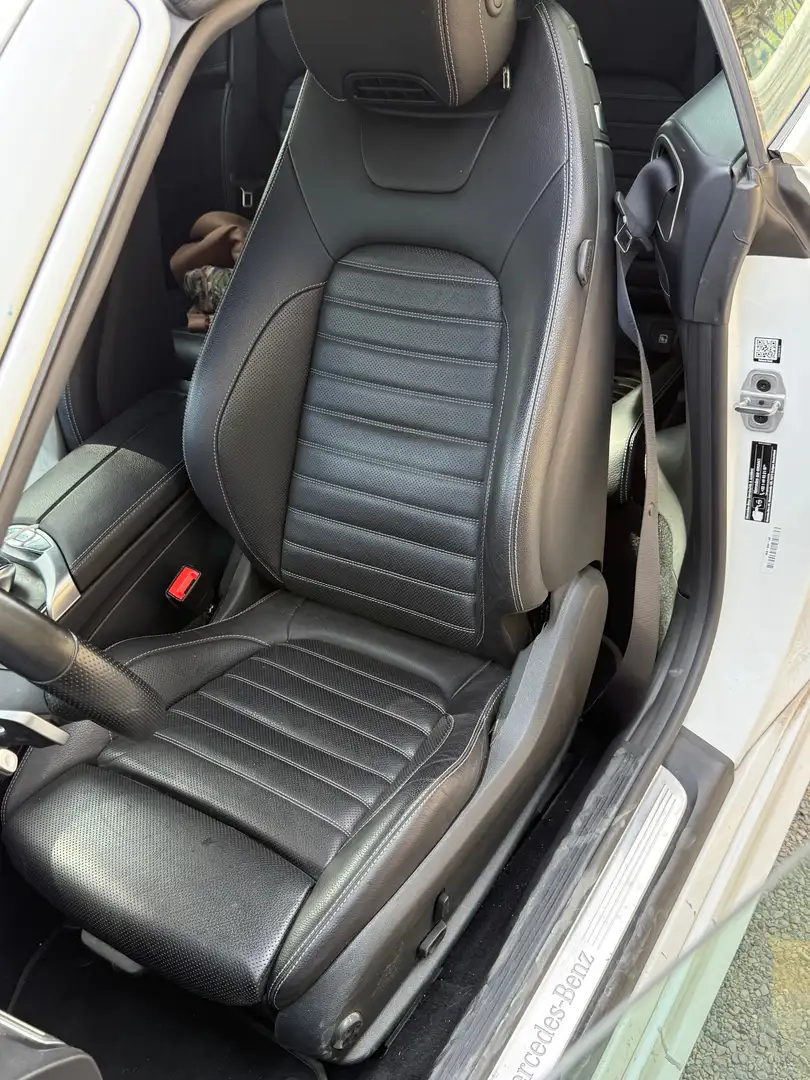 Mercedes-Benz C 220 Classe Cabriolet d 9G-Tronic AMG Line Blanc - 2