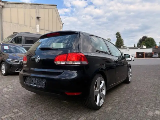 Volkswagen Golf view 5