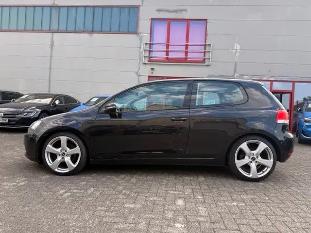 Volkswagen Golf view 8