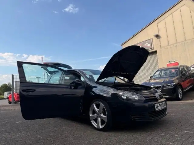 Volkswagen Golf view 9
