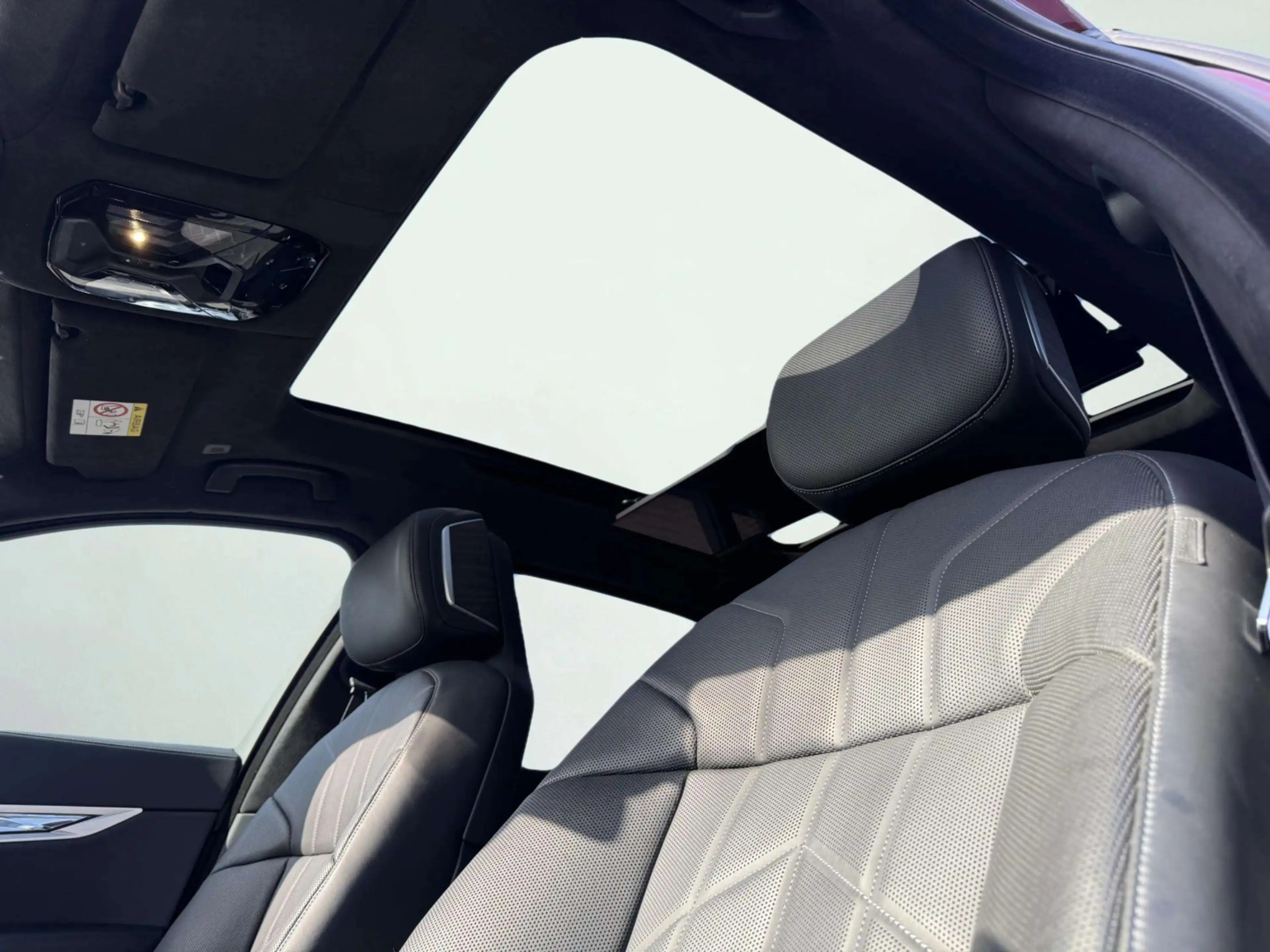 BMW i7 XDrive60 106 kWh | Theatre screen | Executive Loun — photo 13