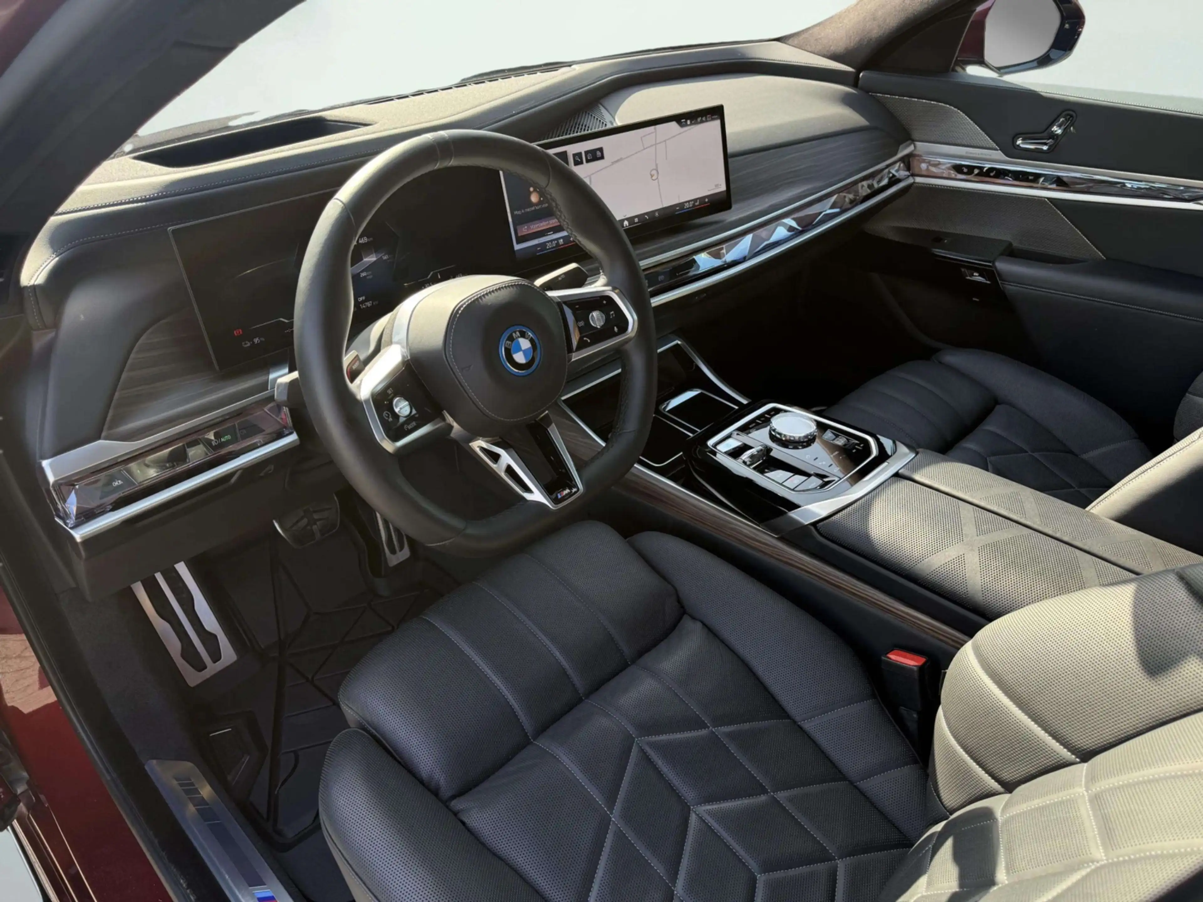 BMW i7 XDrive60 106 kWh | Theatre screen | Executive Loun — photo 5