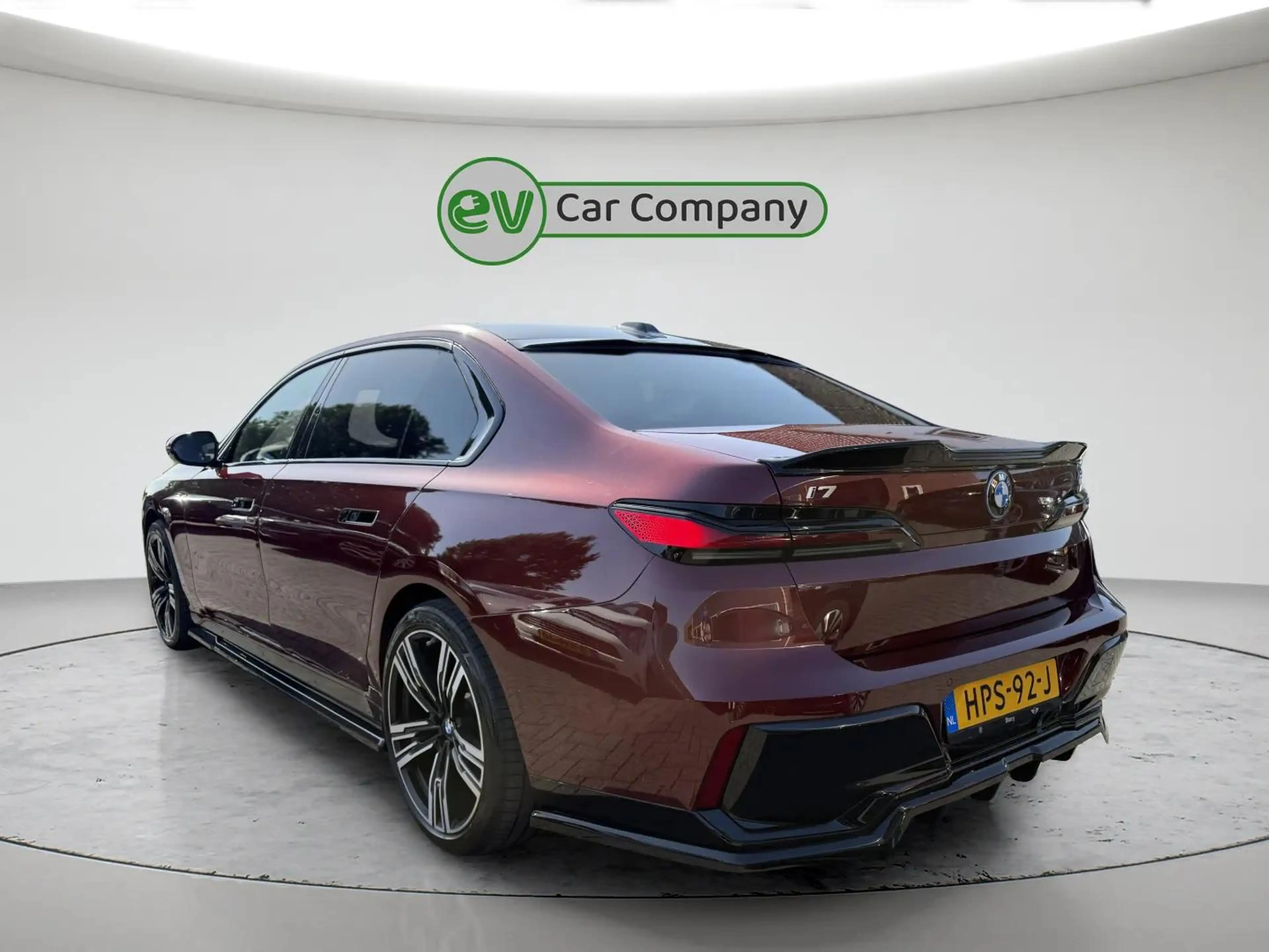 BMW i7 XDrive60 106 kWh | Theatre screen | Executive Loun — photo 3
