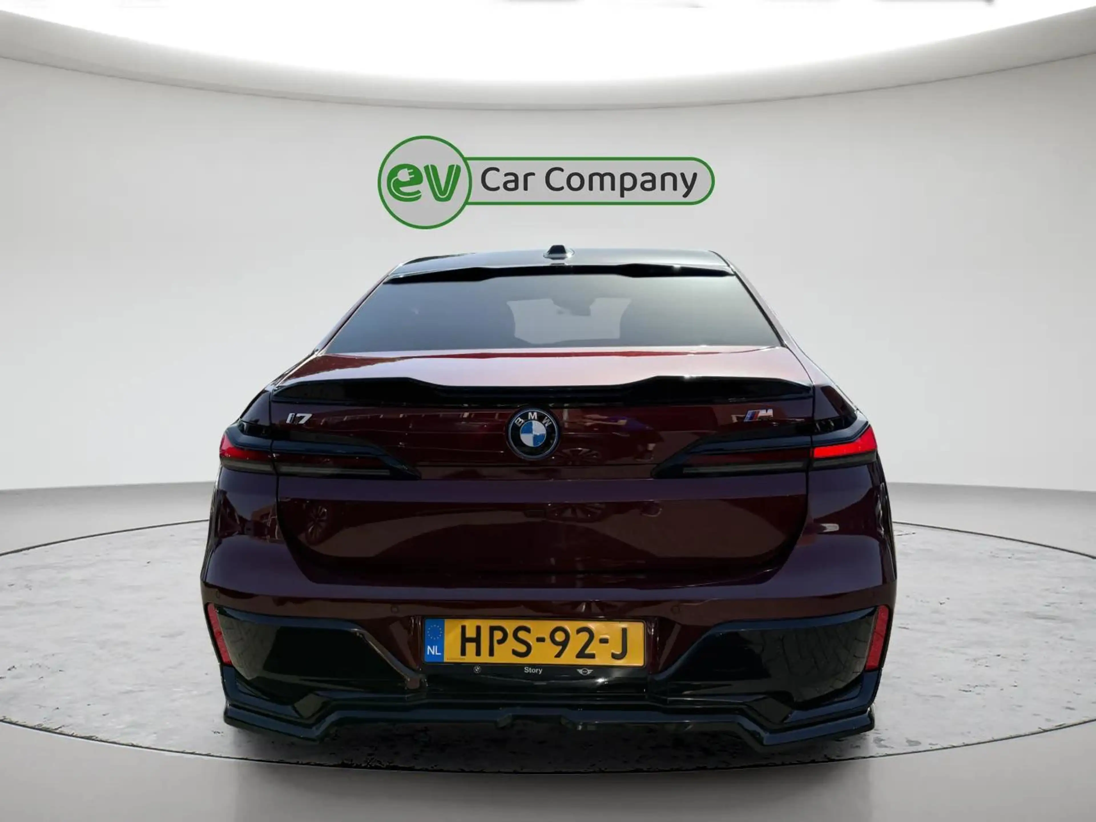 BMW i7 XDrive60 106 kWh | Theatre screen | Executive Loun — photo 11