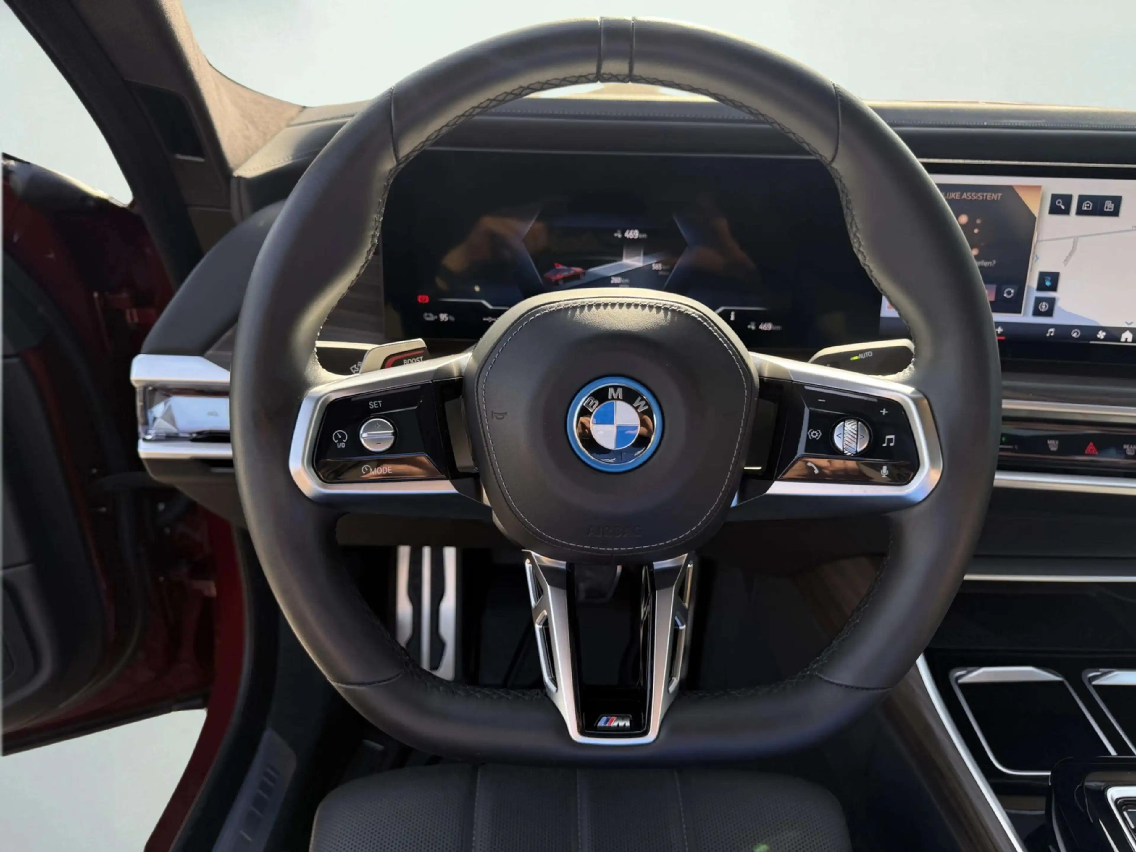 BMW i7 XDrive60 106 kWh | Theatre screen | Executive Loun — photo 8