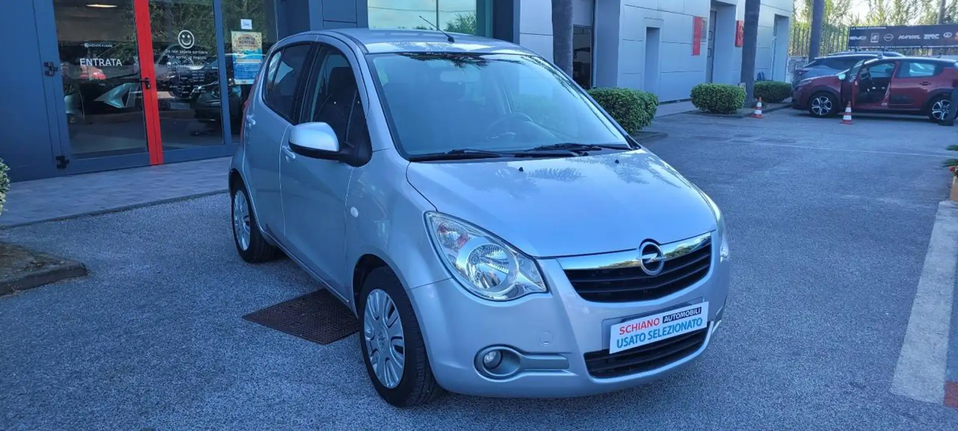 Opel Agila 1.0 12V 68 CV Ecotec Gümüş rengi - 1