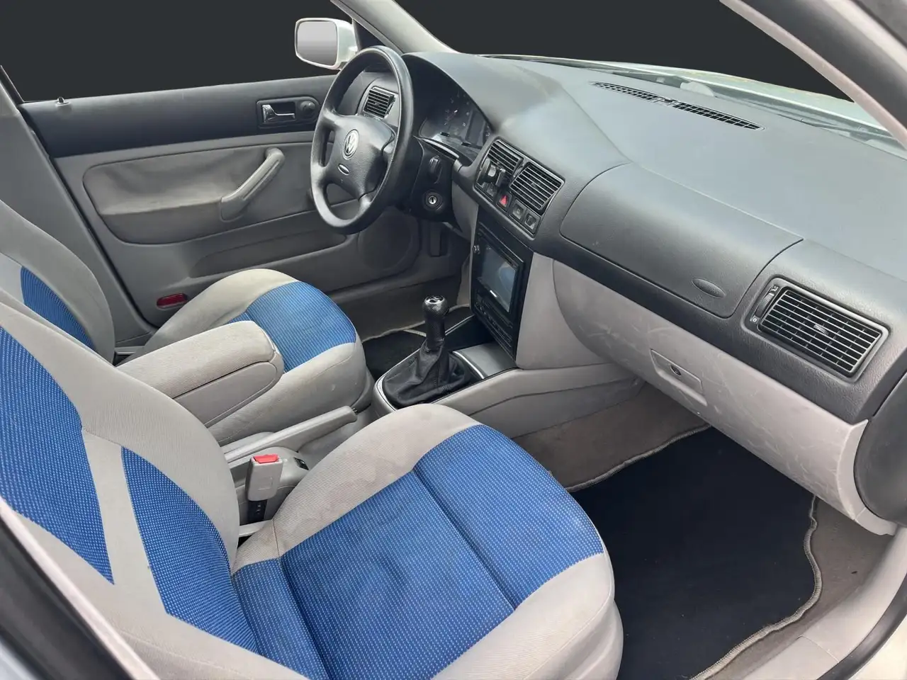 Volkswagen Golf 1.6 16V Edition*Sitzh.*Ahk*, foto 12