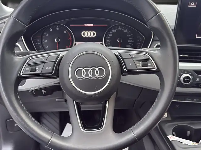 Audi A4 view 10