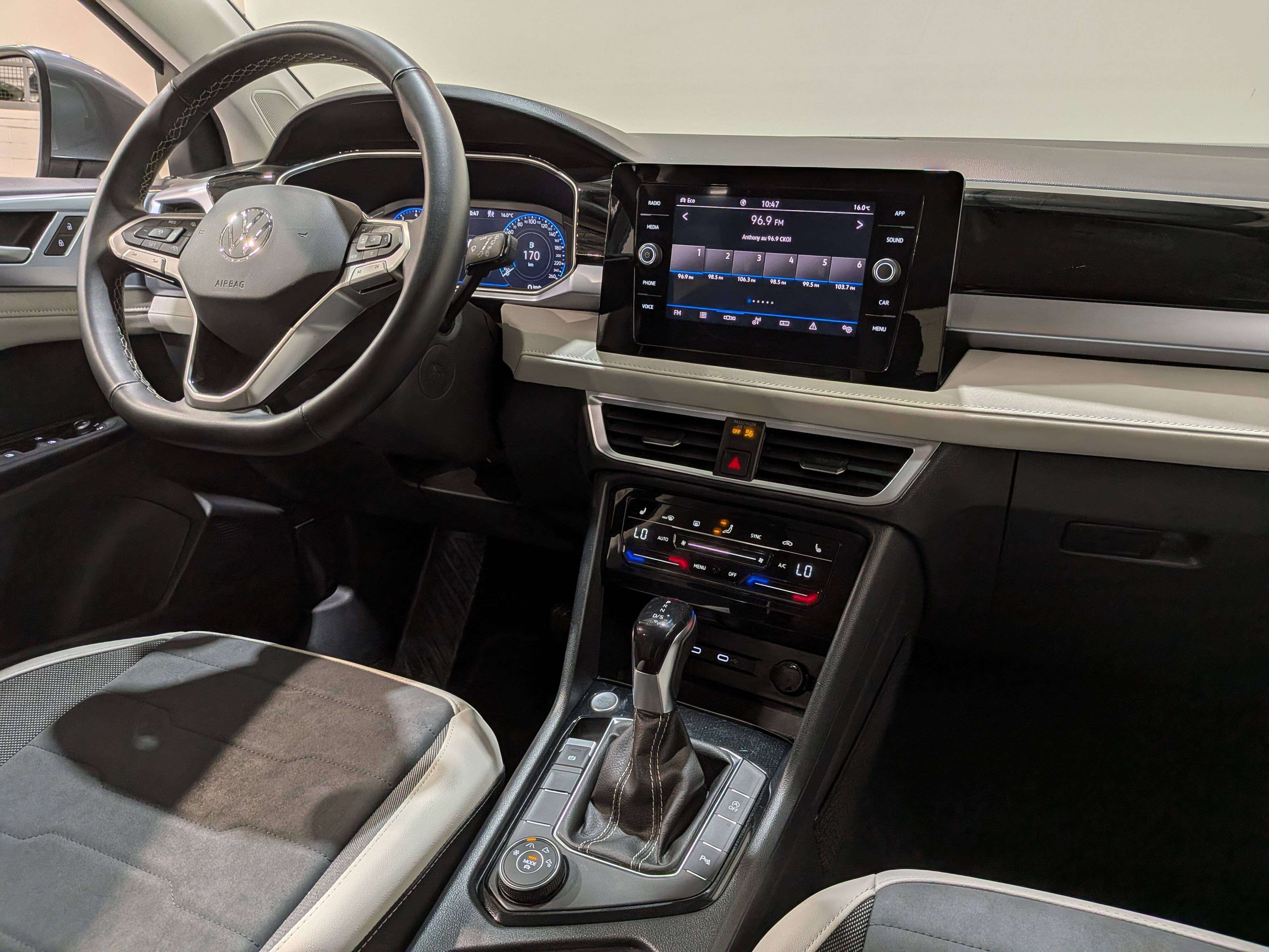 Volkswagen Taos 2025
